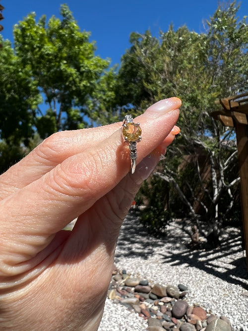 Citrine Ring (Set in a 925 sterling silver)