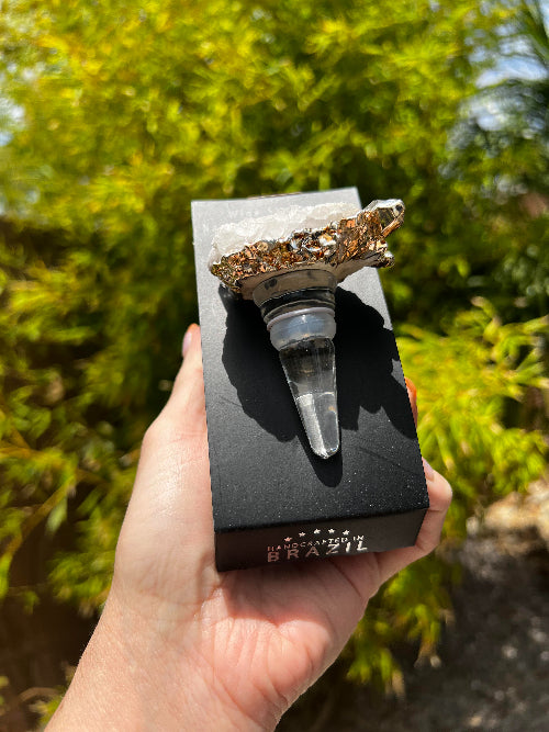 Quartz Wine Stopper (intuitively chosen)
