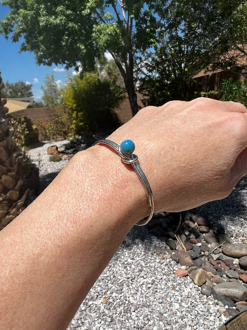 Swedish Blue Love Knot Bracelet