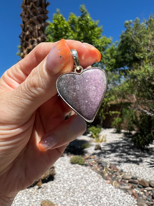 Cobalto Calcite Pendant
