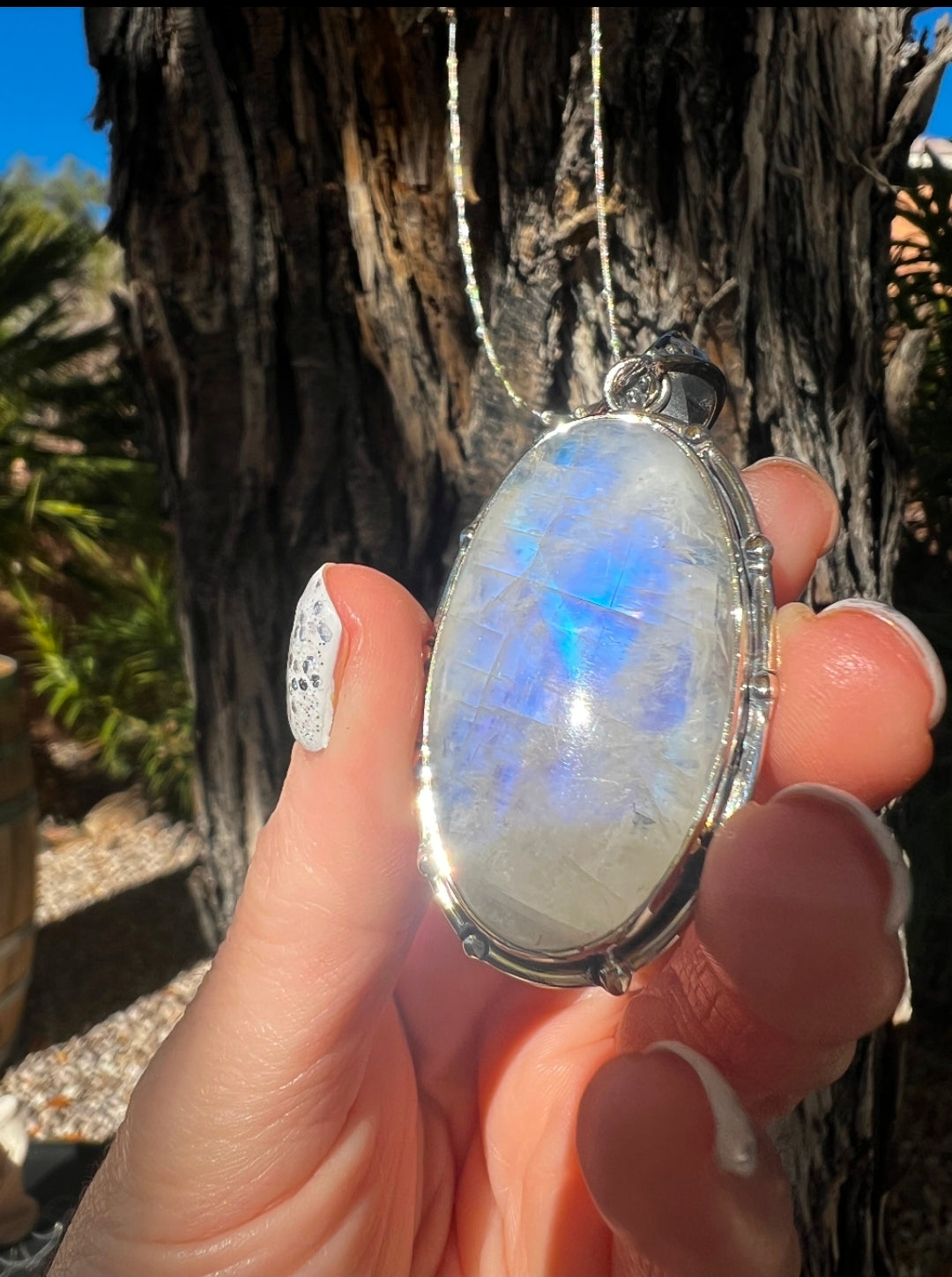 Rainbow Moonstone Neklace
